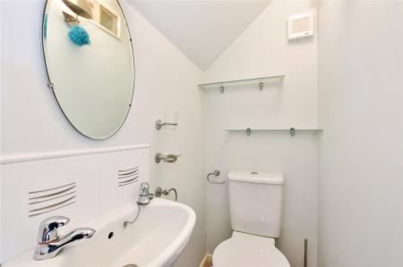 F/Floor En-Suite Wc