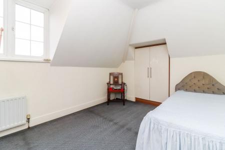 Bedroom 4 (2nd Floor)