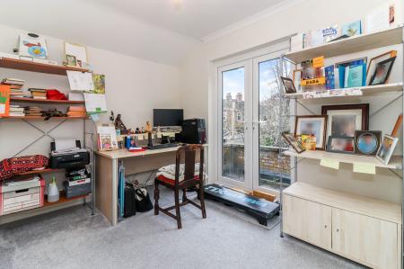 Bedroom 3 (with balcony)