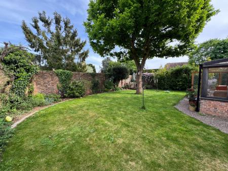 High Street, Marden,Kent, TN12 9DP