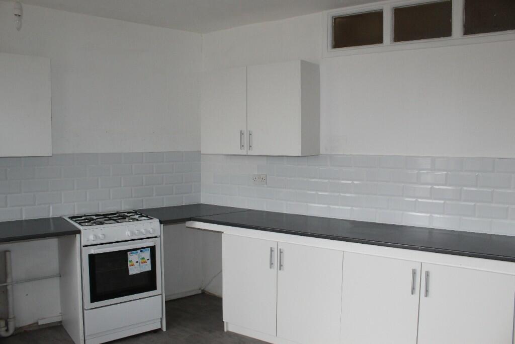 4 bedroom Flat for rent in Elm Park