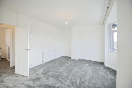 PHOTO-2025-12-12-10-38-01 (7).jpg