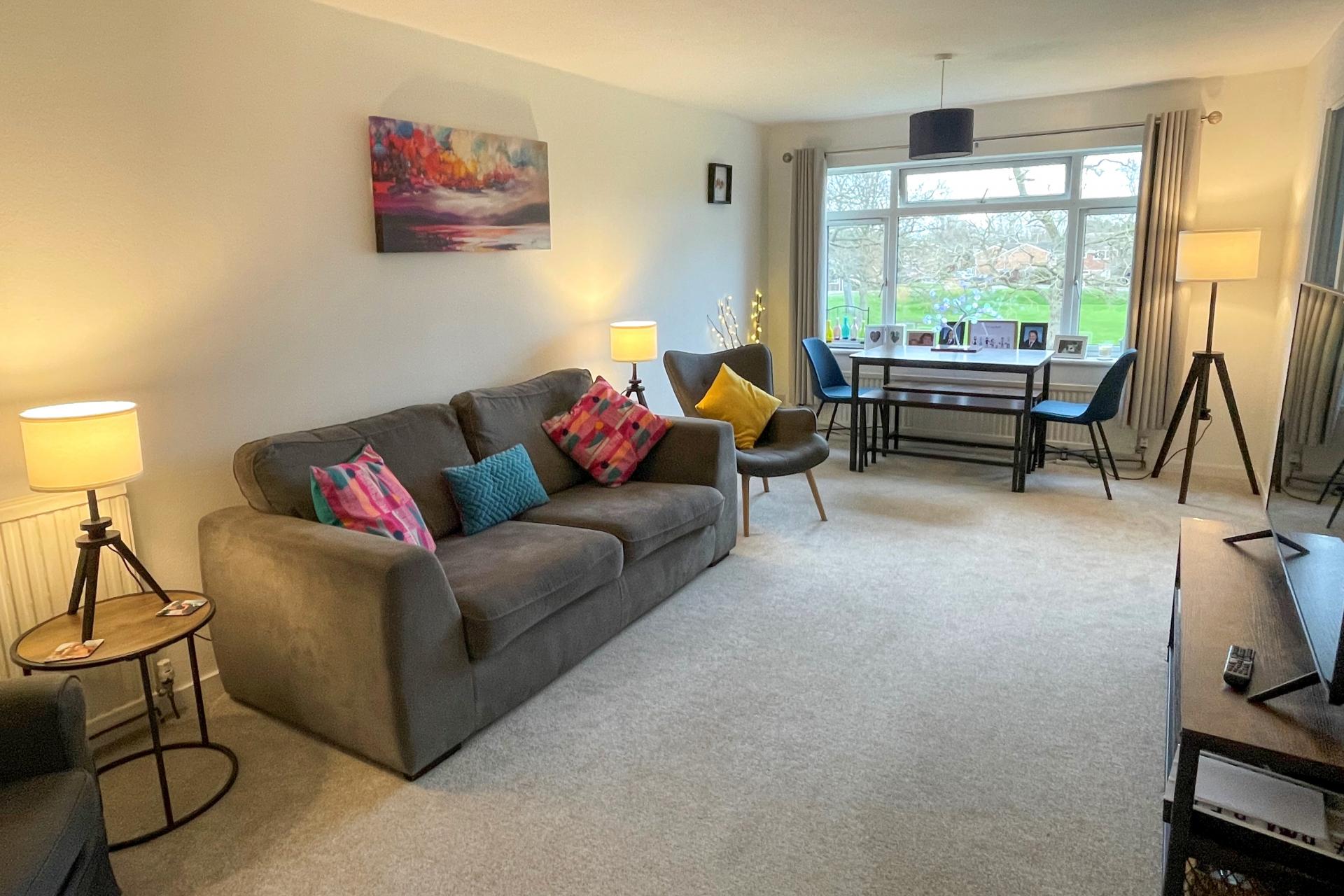 2 bedroom Flat for sale in Thame