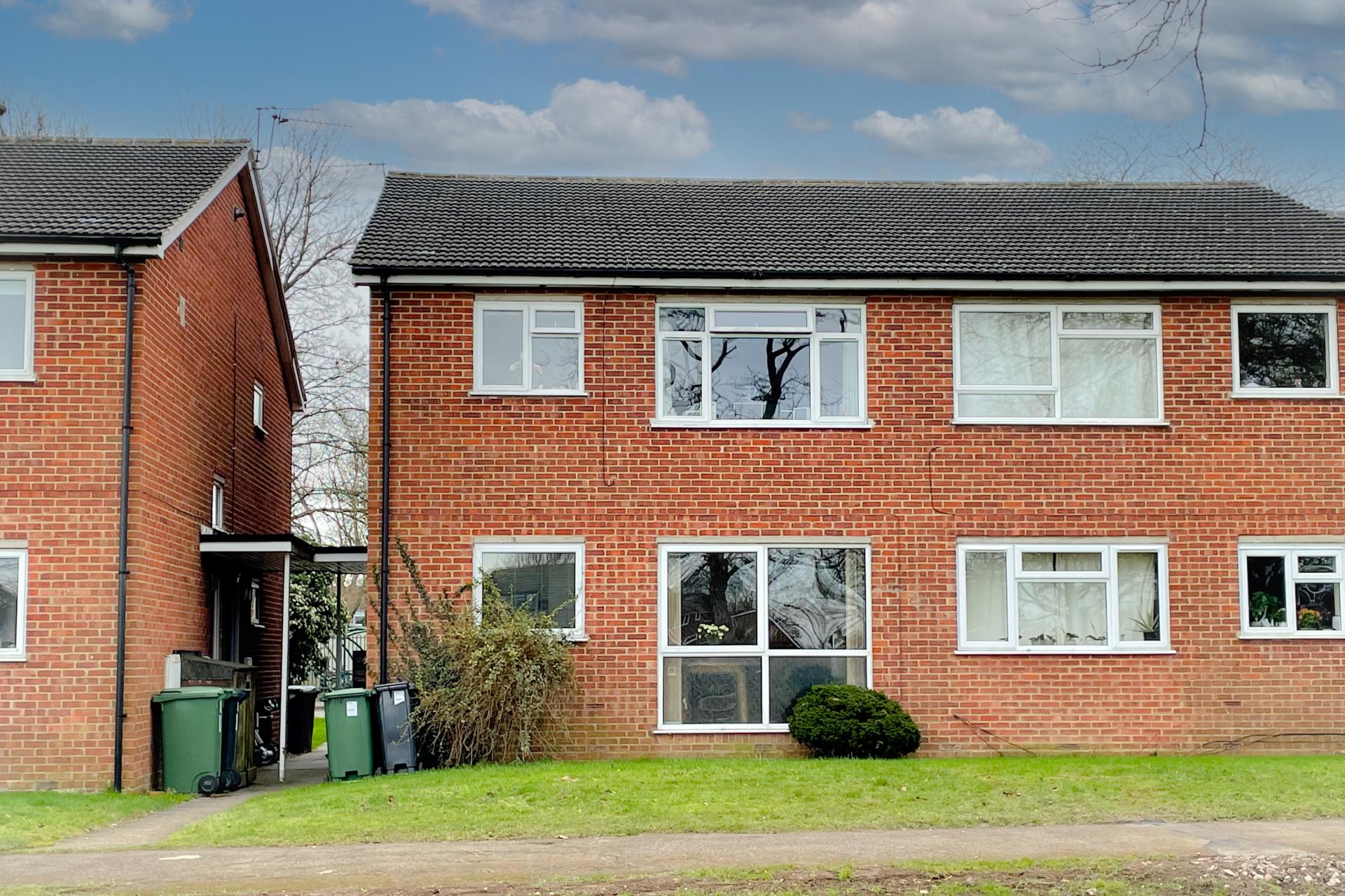 2 bedroom Flat for sale in Thame