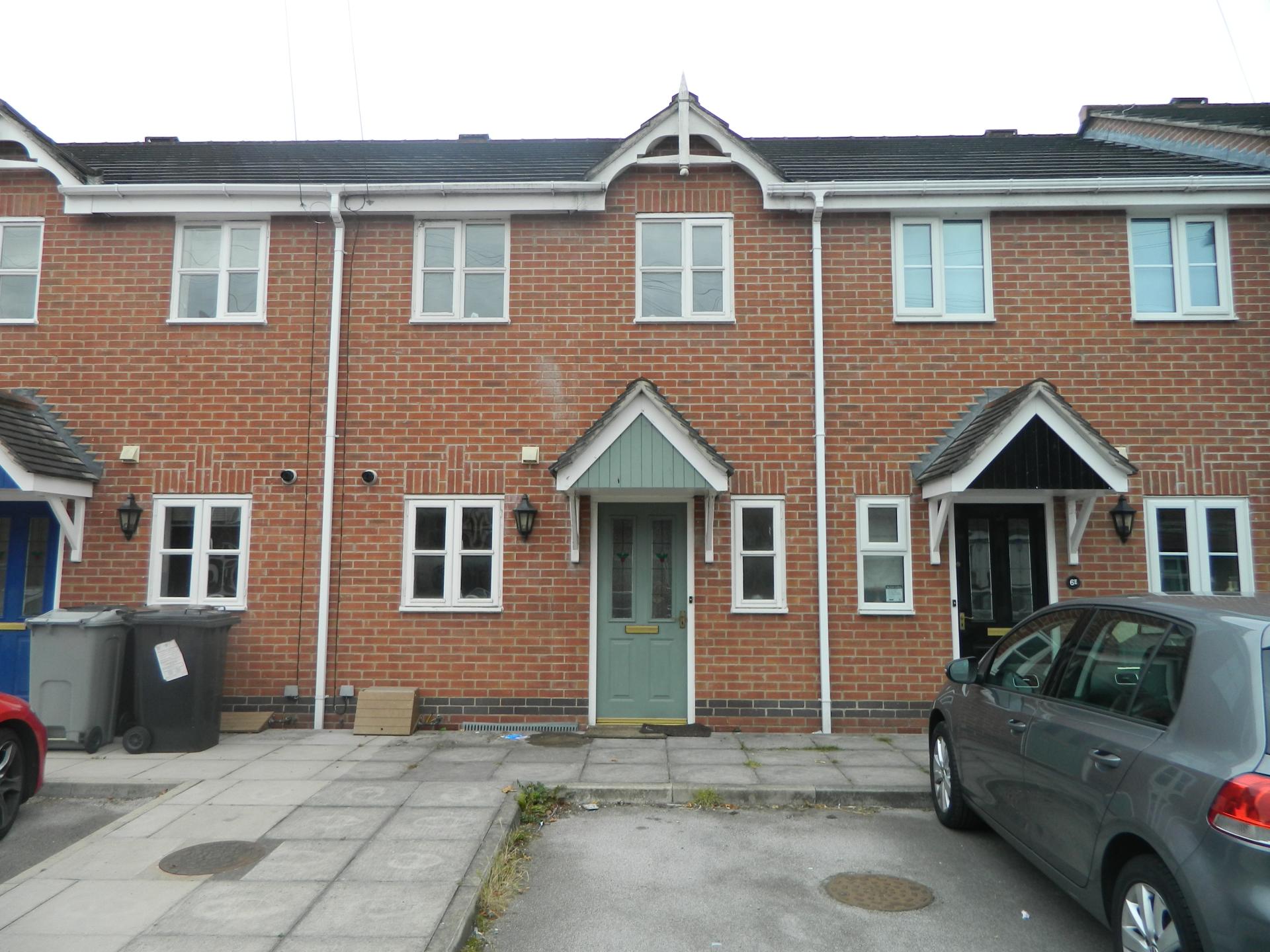 2 bedroom Mews House for rent in Sandbach