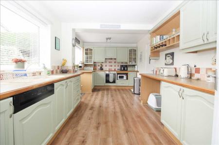 Kitchen - Breakfast Room