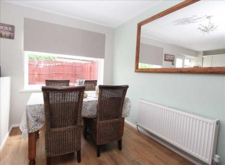 Additional Dining Room - Kitchen