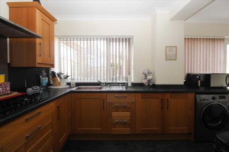 Kitchen / Breakfast Room