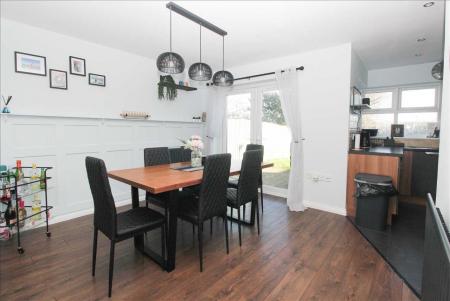 Open Plan - Dining Room - Kitchen