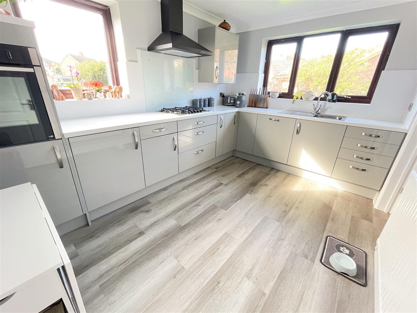 4 bedroom Detached House for sale in Bottesford Nottingham