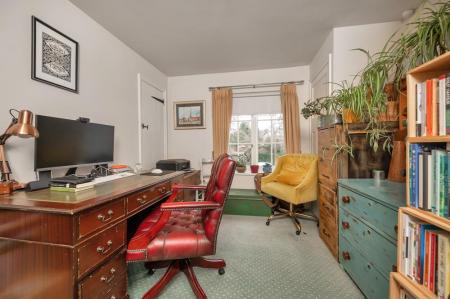 COTTAGE BEDROOM