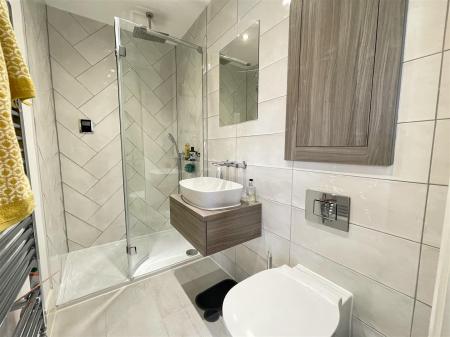 ENSUITE SHOWER ROOM