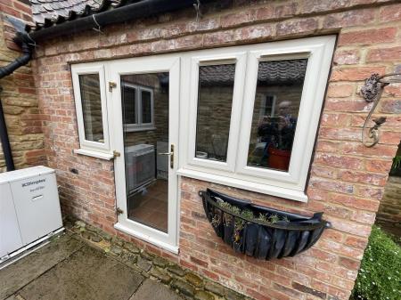 POTTING SHED/UTILITY ROOM