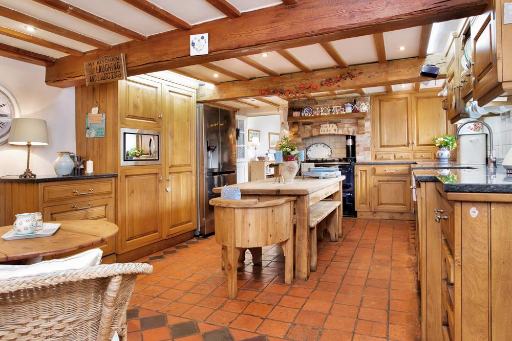 4 bedroom Character Property for sale in Hawksworth