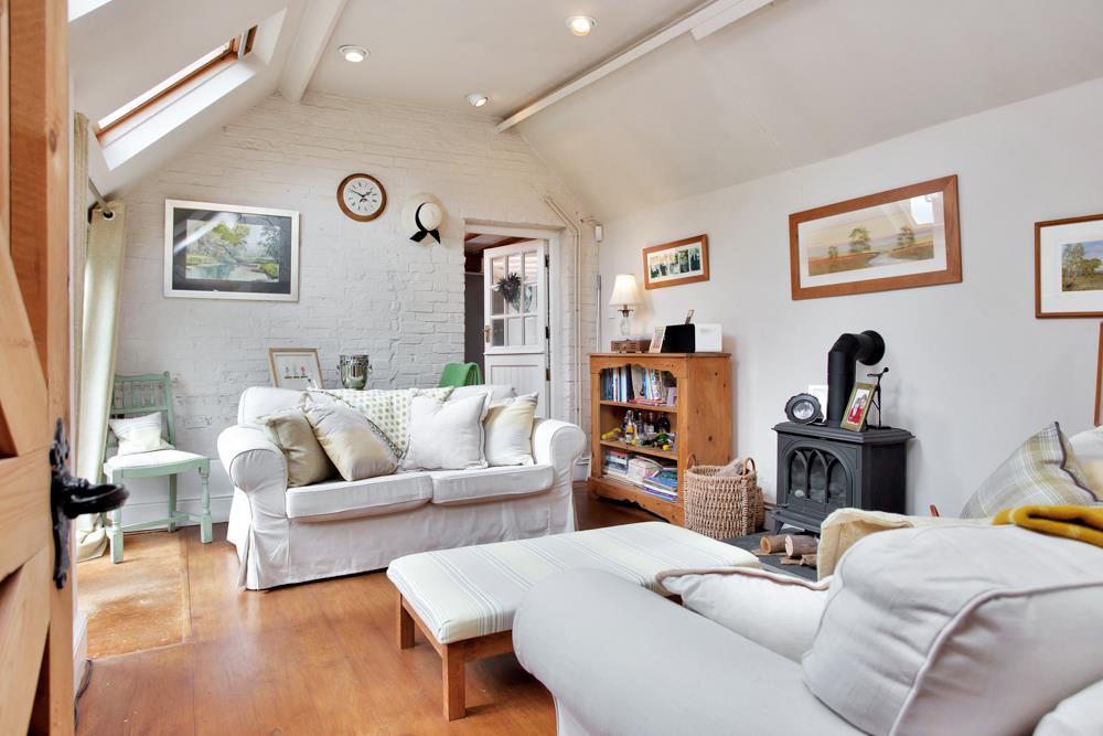 4 bedroom Character Property for sale in Hawksworth