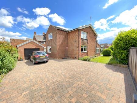 DETACHED GARAGE