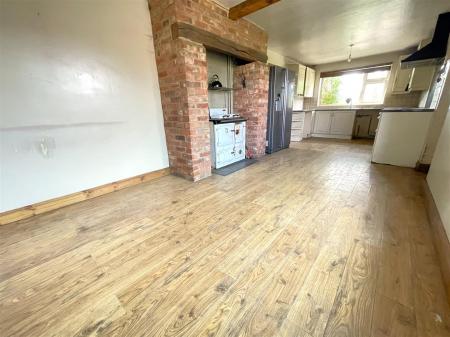 OPEN PLAN DINING KITCHEN