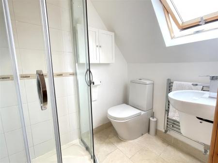 ENSUITE SHOWER ROOM