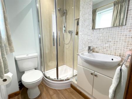 ENSUITE SHOWER ROOM