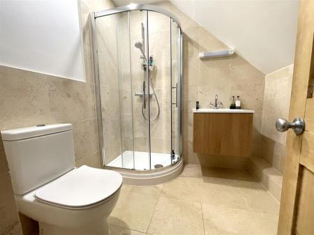 ENSUITE SHOWER ROOM