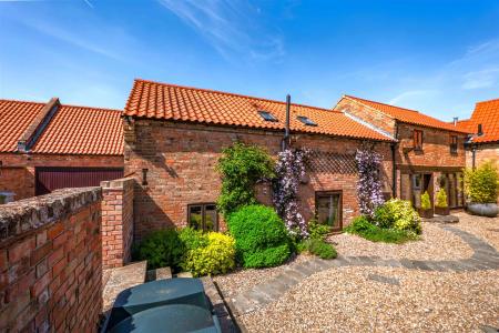 The Threshing Barn-10.jpg