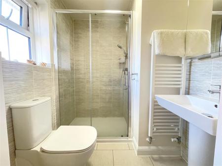 ENSUITE SHOWER ROOM