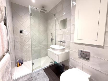 ENSUITE SHOWER ROOM