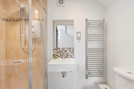 ENSUITE SHOWER ROOM