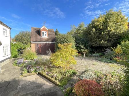 DETACHED GARAGE