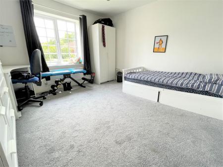 BEDROOM 2