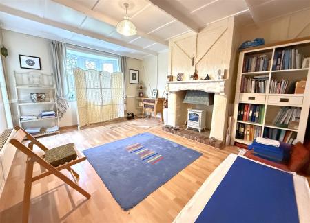 SITTING ROOM