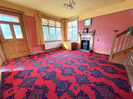 SITTING/DINING ROOM
