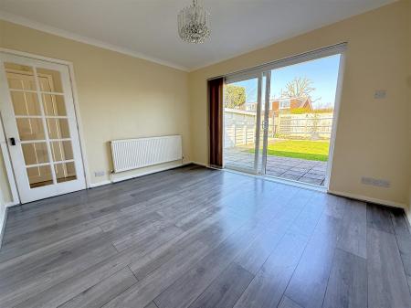 DINING ROOM/BEDROOM