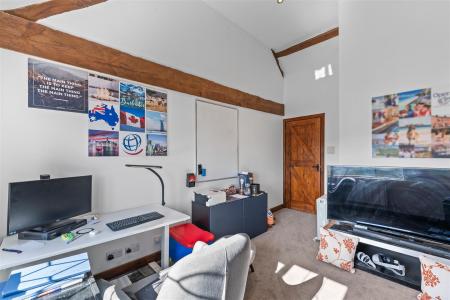 BEDROOM 5