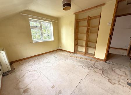 BEDROOM 2