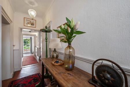 Craven House-02.jpg