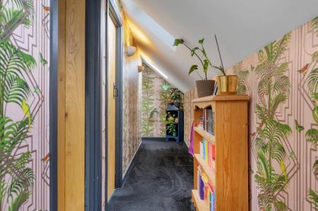 INNER LANDING