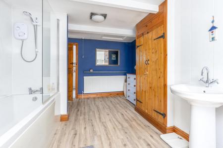 7-13 Welbournes Lane WEB PH-53.jpg