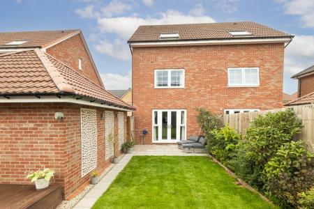 39 Widnall Drive WEB PH-8.jpg