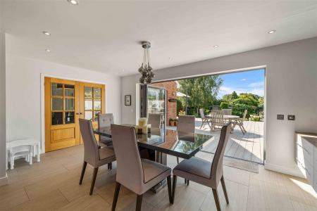 Mistletoe House-09.jpg