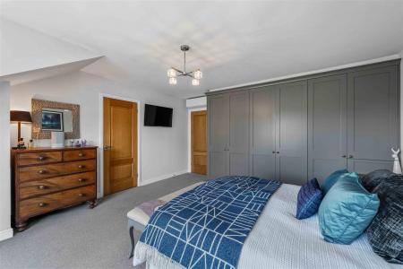 Mistletoe House-31.jpg