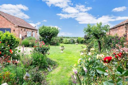 Autumn Chase WEB PH-23.jpg