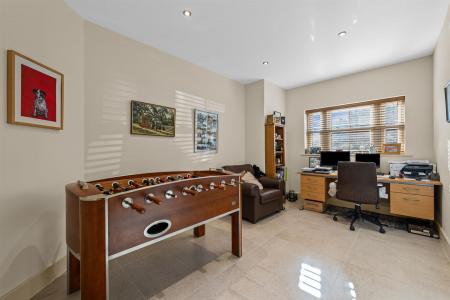 23 North Lodge Road-22.jpg