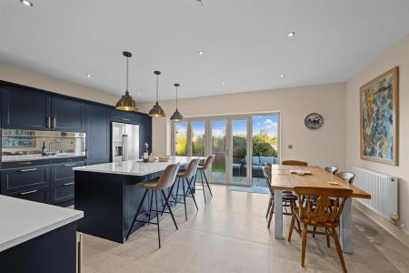 23 North Lodge Road-11.jpg