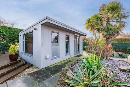 11 Harby Lane-05.jpg