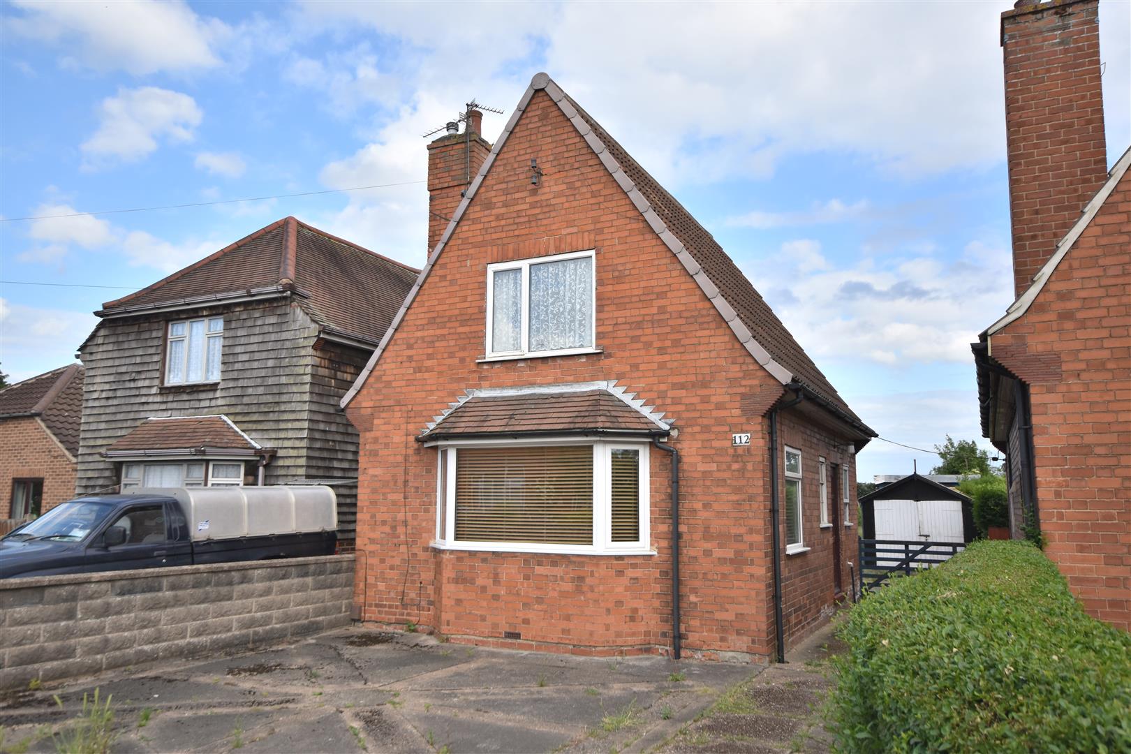2 bedroom Detached Bungalow for sale in Newark