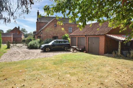 Three Car Garage Block