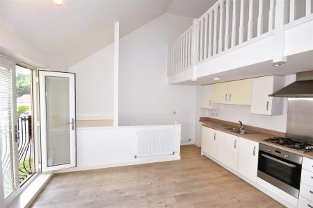 OPEN PLAN LIVING ROOM AND KITCHEN