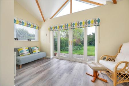 GARDEN ROOM