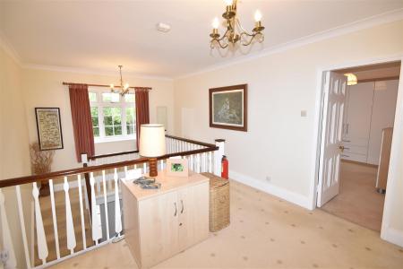 GALLERIED LANDING